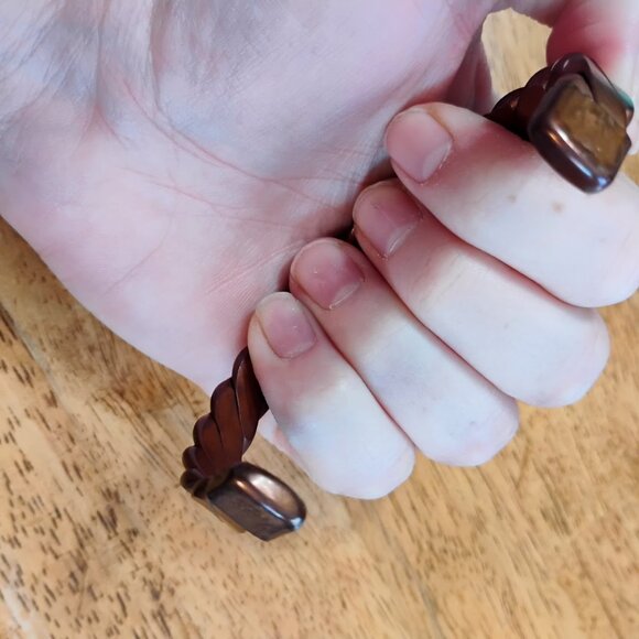 Copper colored bracelet - Picture 2 of 4